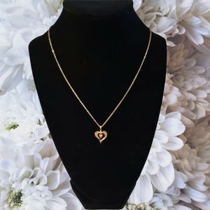 Gold Toned Necklace w/Heart Pendant